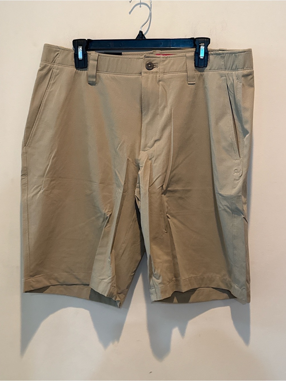 Under Armour Men's Tan Flat Front Performance Shorts